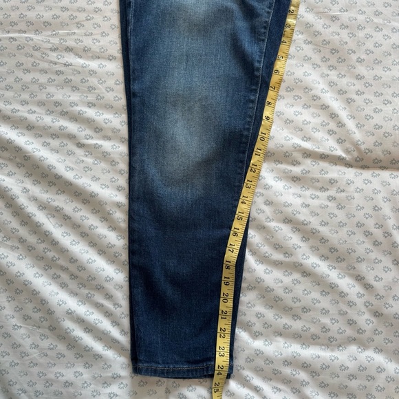 Old Navy Women’s OG Straight Mid Rise Ankle Jeans Size 4 Petite - Picture 4 of 4
